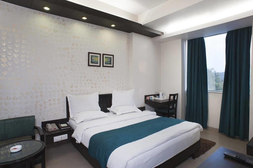 Fabhotel Rockland ニューデリー エクステリア 写真